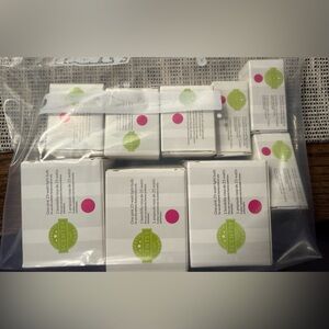 Scentsy Warmer bulbs variety in Pink